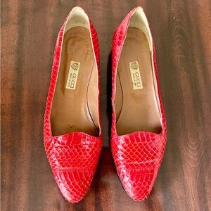 Vintage Gucci Red Snakeskin Flats, S 37.5